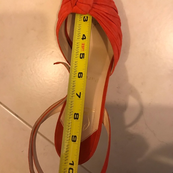 Christian louboutin coral suede peep toe heels - Picture 5 of 5